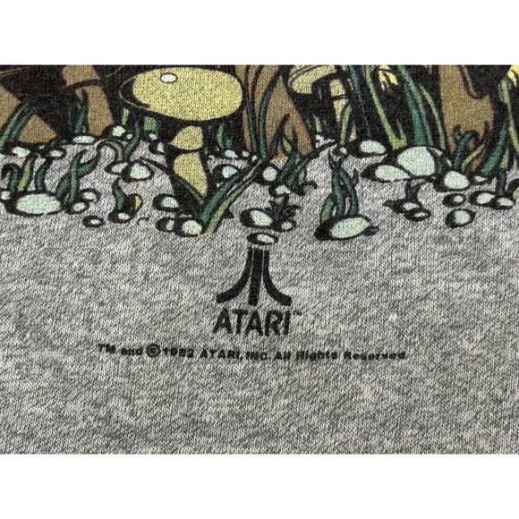 Vintage 1982 Atari Centipede Promotional T-Shirt Size Medium Large Made in USA - Picture 3 of 7